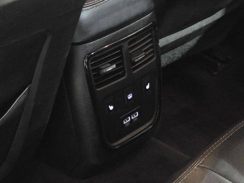 Used 2018 Chrysler 300 S w/ Safetytec Plus Group RWD image 29