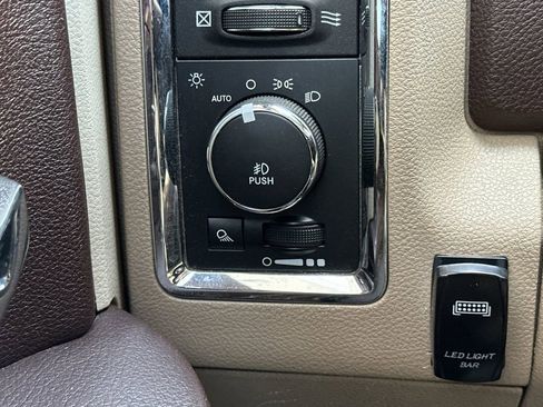 Used 2014 RAM 1500 Laramie w/ Convenience Group image 29