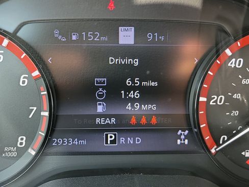 Used 2024 Nissan Titan PRO-4X w/ Pro-4x Convenience Package AWD/4WD image 23