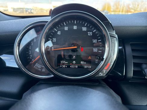 Used 2019 MINI Cooper S w/ Signature Upholstery Package image 16