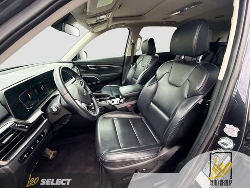 Used 2025 Kia Telluride S AWD/4WD image 24
