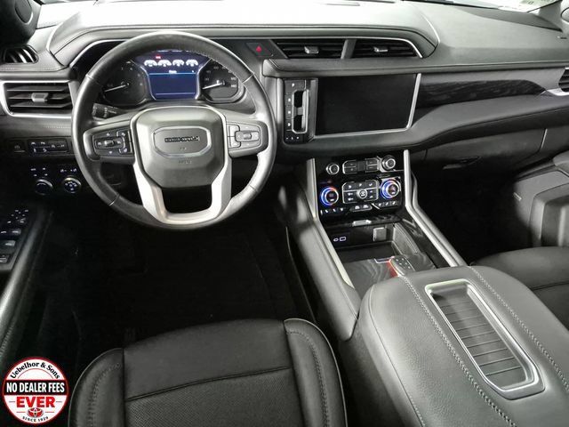 Used 2021 GMC Yukon XL Denali w/ Denali Premium Package AWD/4WD image 10