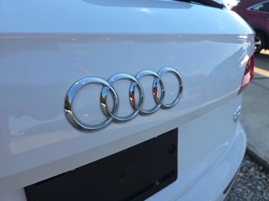 Used 2018 Audi Q5 2.0T Premium Plus w/ Premium Plus Package AWD/4WD image 10