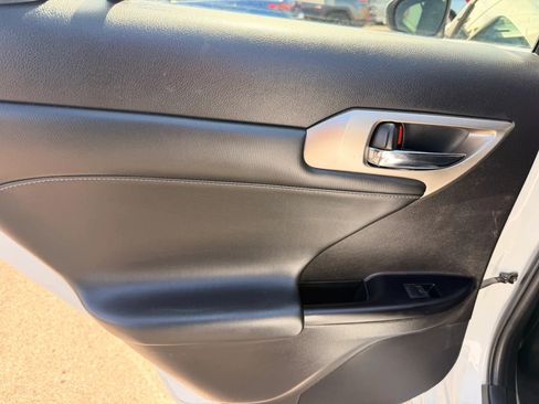 Used 2015 Lexus CT 200h w/ Navigation Package FWD image 33