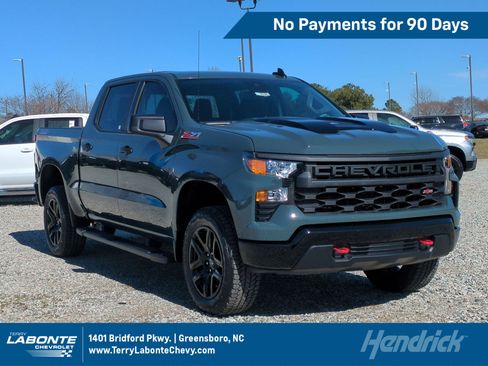 New 2026 Chevrolet Silverado 1500 Custom Trail Boss AWD/4WD image 1