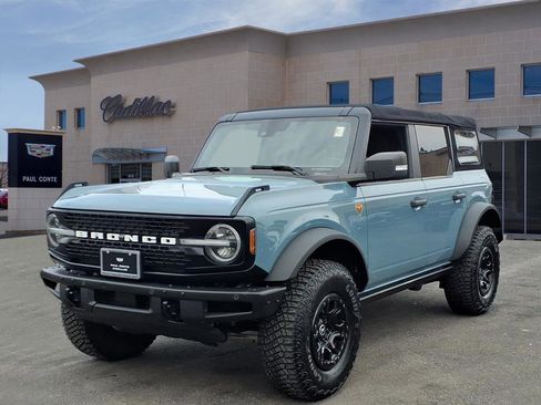 Used 2021 Ford Bronco Badlands image 1