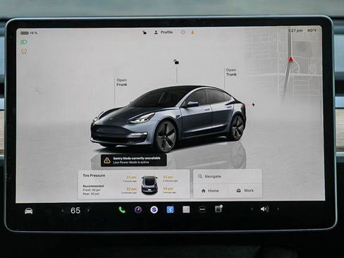 Used 2023 Tesla Model 3 Standard Range image 13