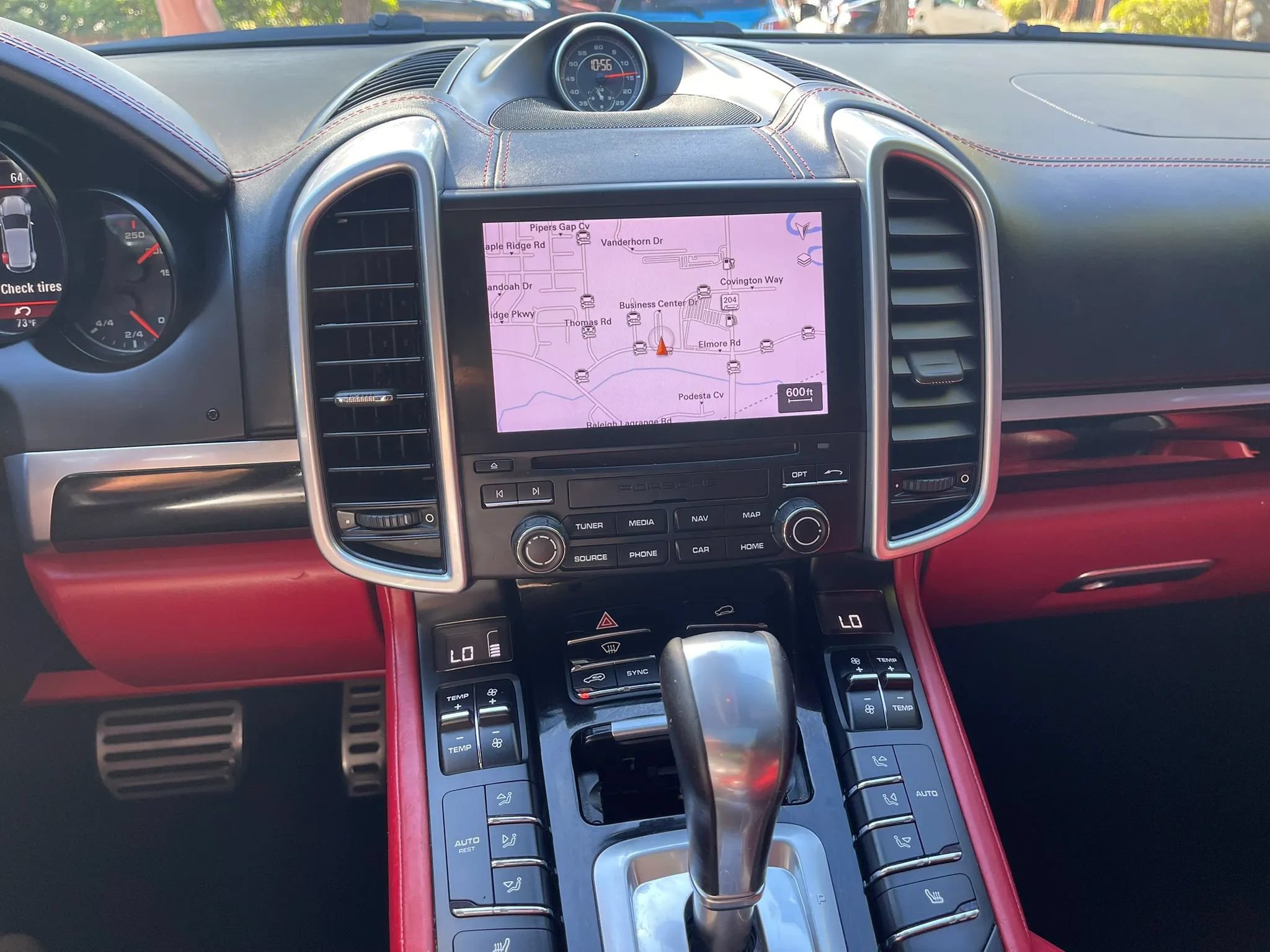 Used 2017 Porsche Cayenne GTS AWD/4WD image 18