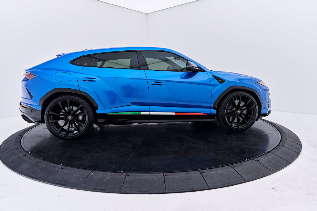 Used 2020 Lamborghini Urus AWD/4WD image 12