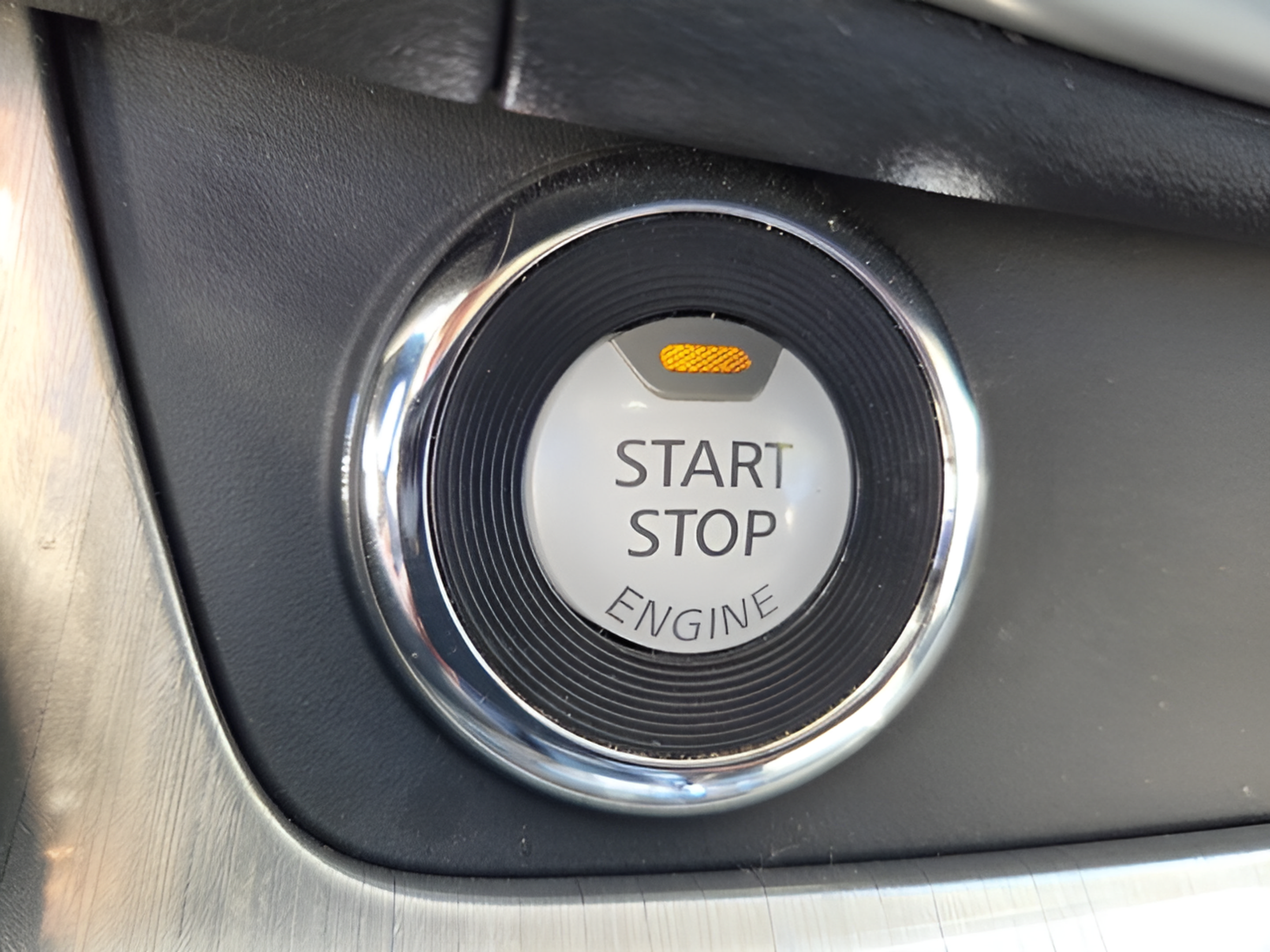 Used 2018 Nissan Murano S AWD/4WD image 31