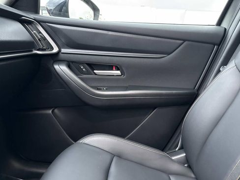 Certified 2025 MAZDA CX-90 3.3 Turbo w/ Select Package image 32