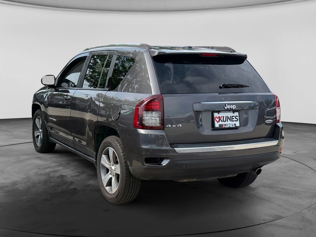 Used 2017 Jeep Compass High Altitude AWD/4WD image 7
