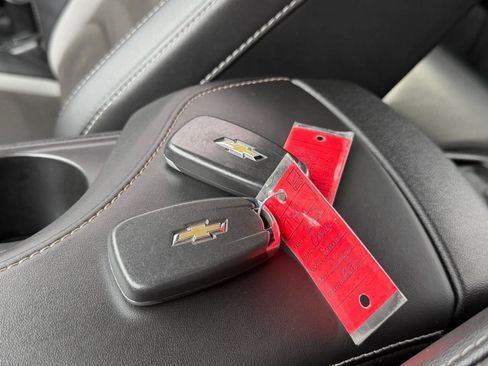 Used 2018 Chevrolet Camaro SS image 33