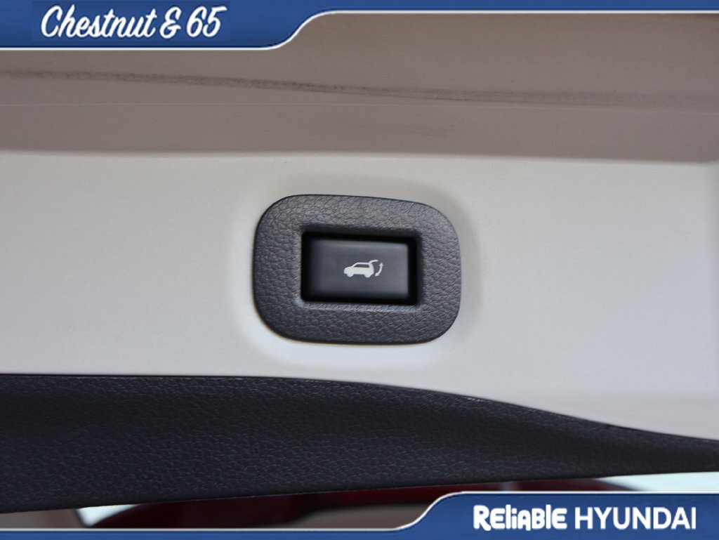 Used 2019 Nissan Rogue SV w/ Sun & Sound Touring Package AWD/4WD image 16