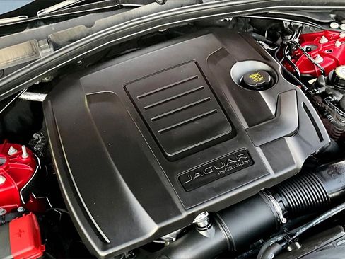 Used 2024 Jaguar F-PACE R-Dynamic S image 29