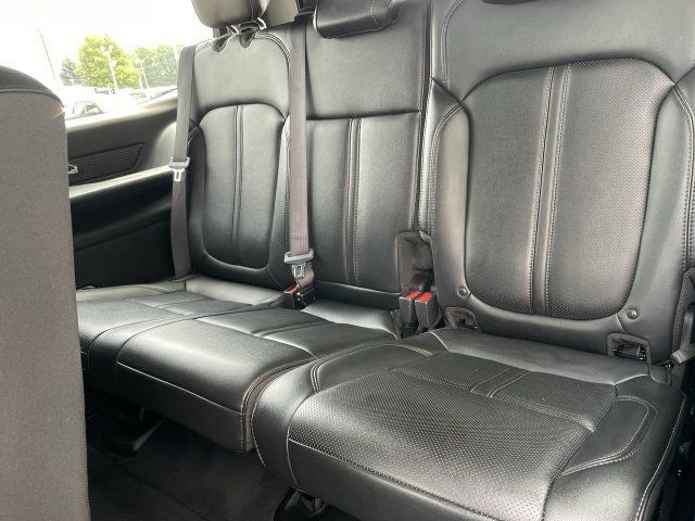 Used 2025 Jeep Wagoneer 4WD image 23
