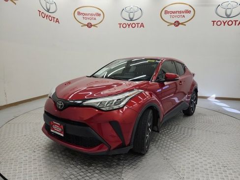 Used 2020 Toyota C-HR XLE image 2