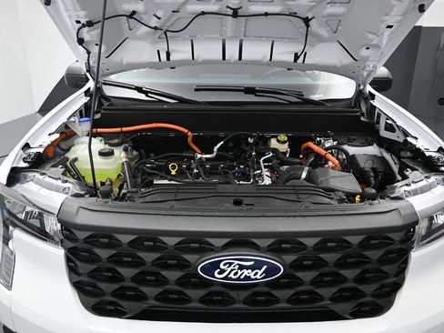 New 2026 Ford Maverick XL FWD image 26