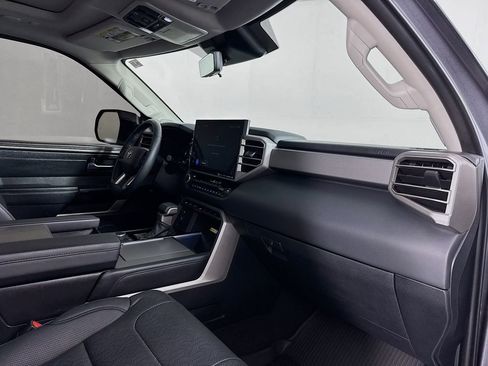 Used 2023 Toyota Sequoia Limited image 32