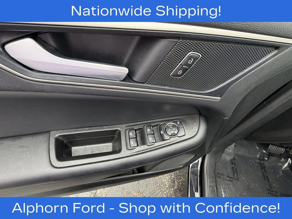 Certified 2024 Ford Edge SEL w/ Convenience Package AWD/4WD image 10