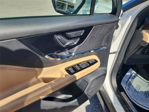 Used 2022 Lincoln Corsair Reserve FWD image 12