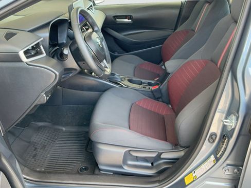 Used 2026 Toyota Corolla SE FWD image 19
