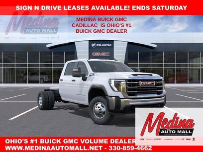 New 2026 GMC Sierra 3500 Pro w/ Convenience Package