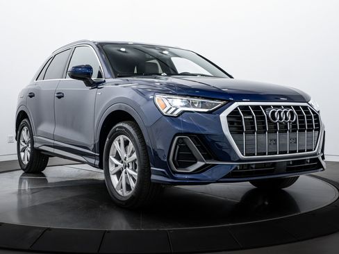 Certified 2024 Audi Q3 2.0T Premium Plus image 2