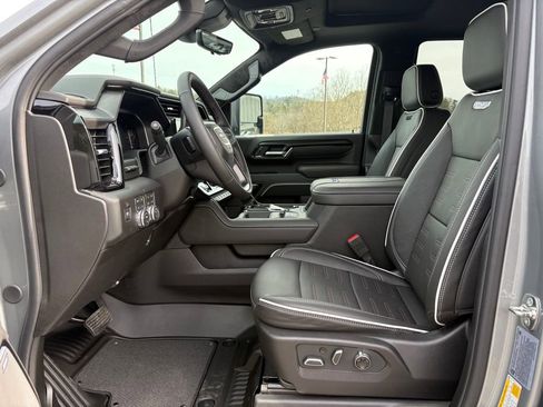 New 2026 GMC Sierra 2500 AT4X AWD/4WD image 6