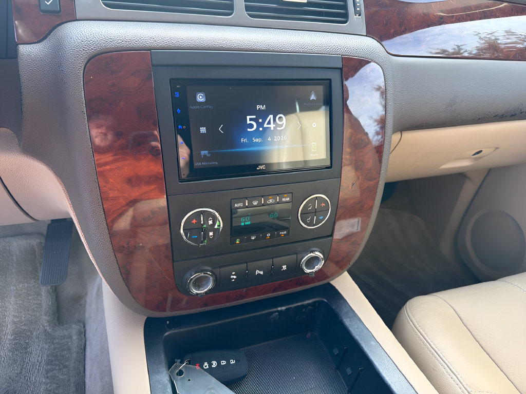 Used 2011 Chevrolet Tahoe LT w/ Texas Edition RWD image 23