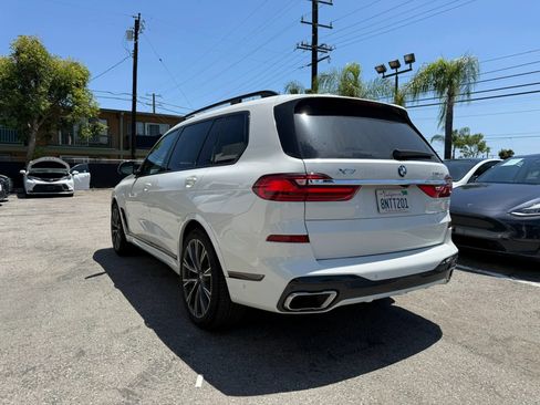 Used 2020 BMW X7 xDrive40i w/ M Sport Package AWD/4WD image 4