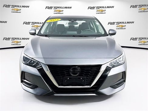 Used 2023 Nissan Sentra SV image 2