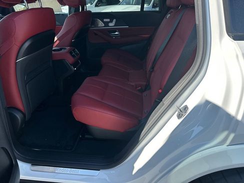 New 2026 Mercedes-Benz GLS 580 4MATIC image 23