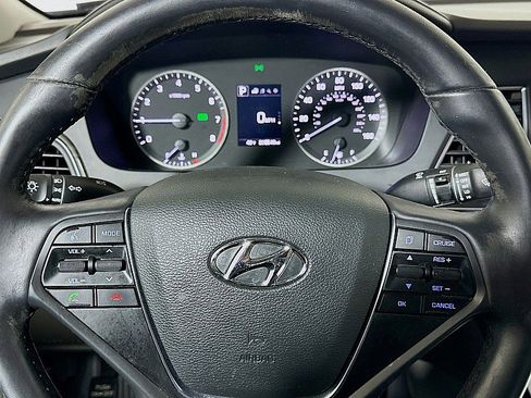 Used 2017 Hyundai Sonata Limited image 12