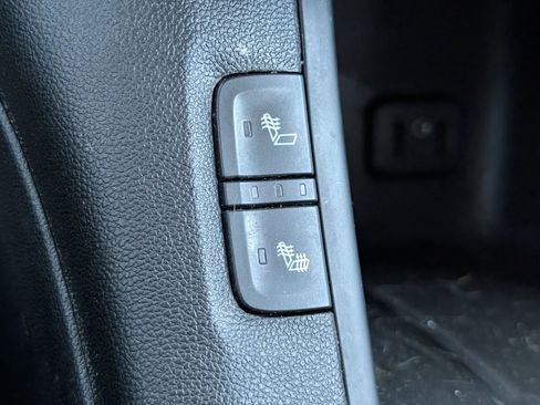 Used 2018 GMC Acadia SLT image 10