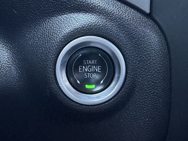 Used 2025 Chevrolet Silverado 1500 Custom w/ LPO, Dark Essentials Package RWD image 18