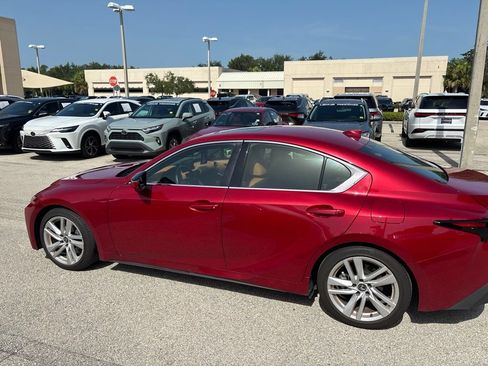 Used 2023 Lexus IS 300 w/ Comfort Package RWD image 10