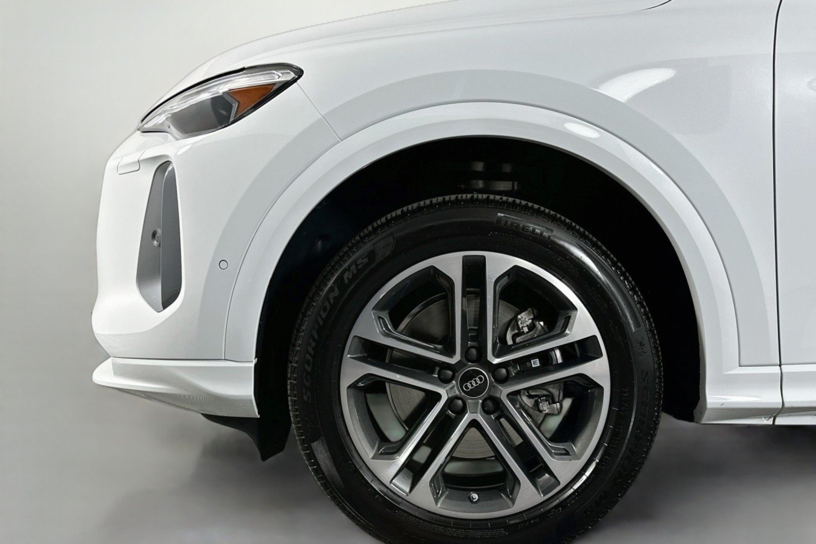Used 2026 Audi Q5 Premium w/ Premium Plus AWD/4WD image 12