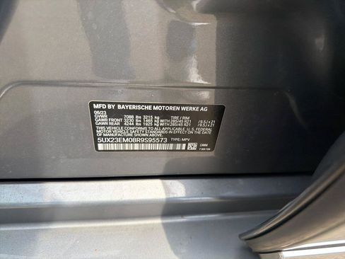 Used 2024 BMW X7 xDrive40i AWD/4WD image 27
