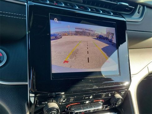 New 2025 Jeep Grand Cherokee Altitude image 24