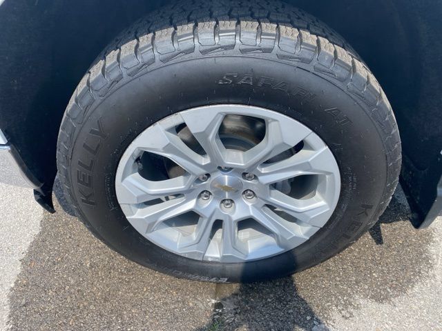 Used 2022 Chevrolet Silverado 1500 LTZ AWD/4WD image 10