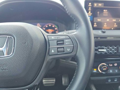 Used 2025 Honda Accord Sport image 30