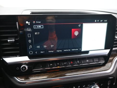 Used 2023 GMC Sierra 1500 Elevation image 19