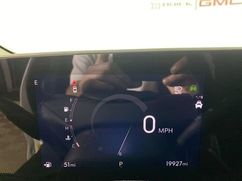 Certified 2024 Buick Encore GX Preferred w/ Comfort Package FWD image 15