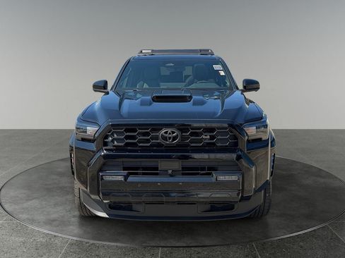 Used 2025 Toyota 4Runner TRD Sport Premium AWD/4WD image 2