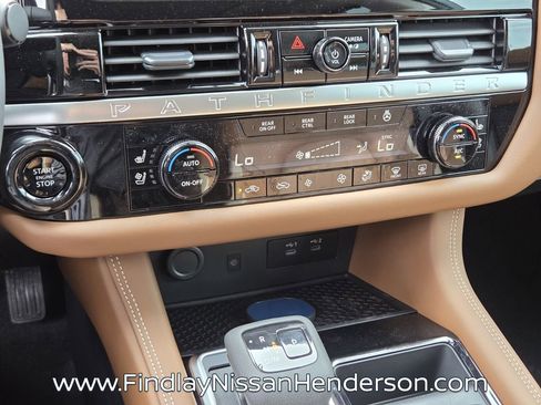 New 2026 Nissan Pathfinder Platinum image 15