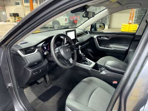Certified 2024 Toyota RAV4 XLE AWD/4WD image 28