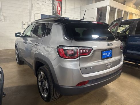 Used 2020 Jeep Compass Limited image 2