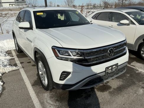 Used 2020 Volkswagen Atlas Cross Sport SEL image 3