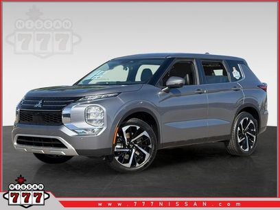 Used 2024 Mitsubishi Outlander SE